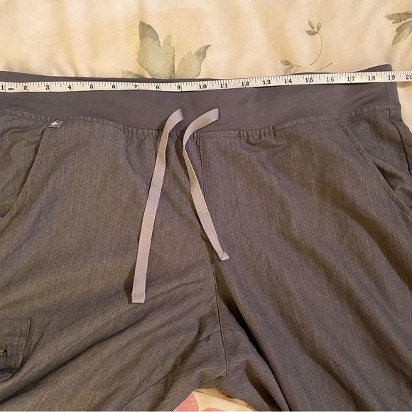 Figs Technical Collection Zamora Jogger Scrubs Drawstring Pockets Medical - Picture 9 of 13